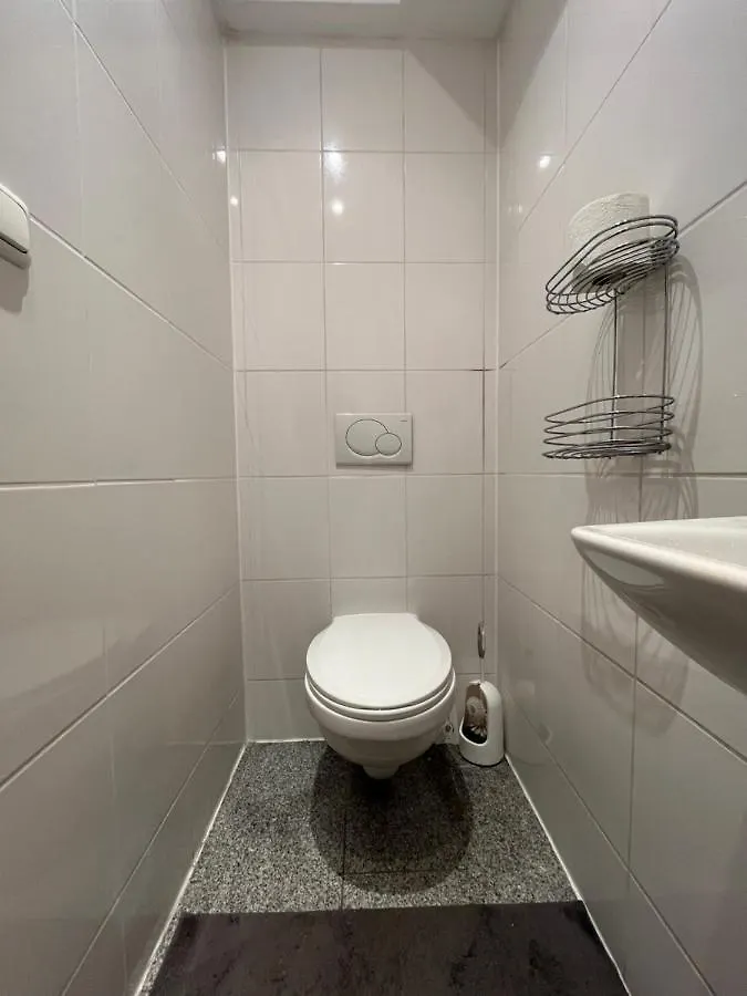 Hotel Budget Rooms Just For Sleeping - Digital Access Cologne Germany